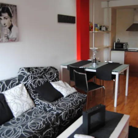 3000 Apartment *
